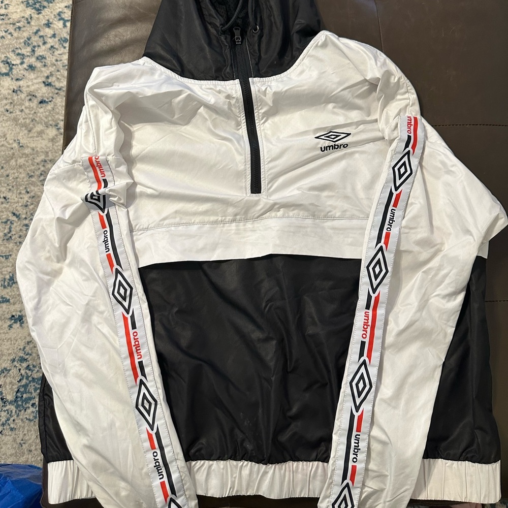 Umbro light windbreaker